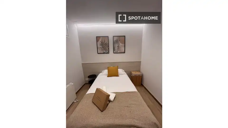 Habitació a Gavà, Barcelona