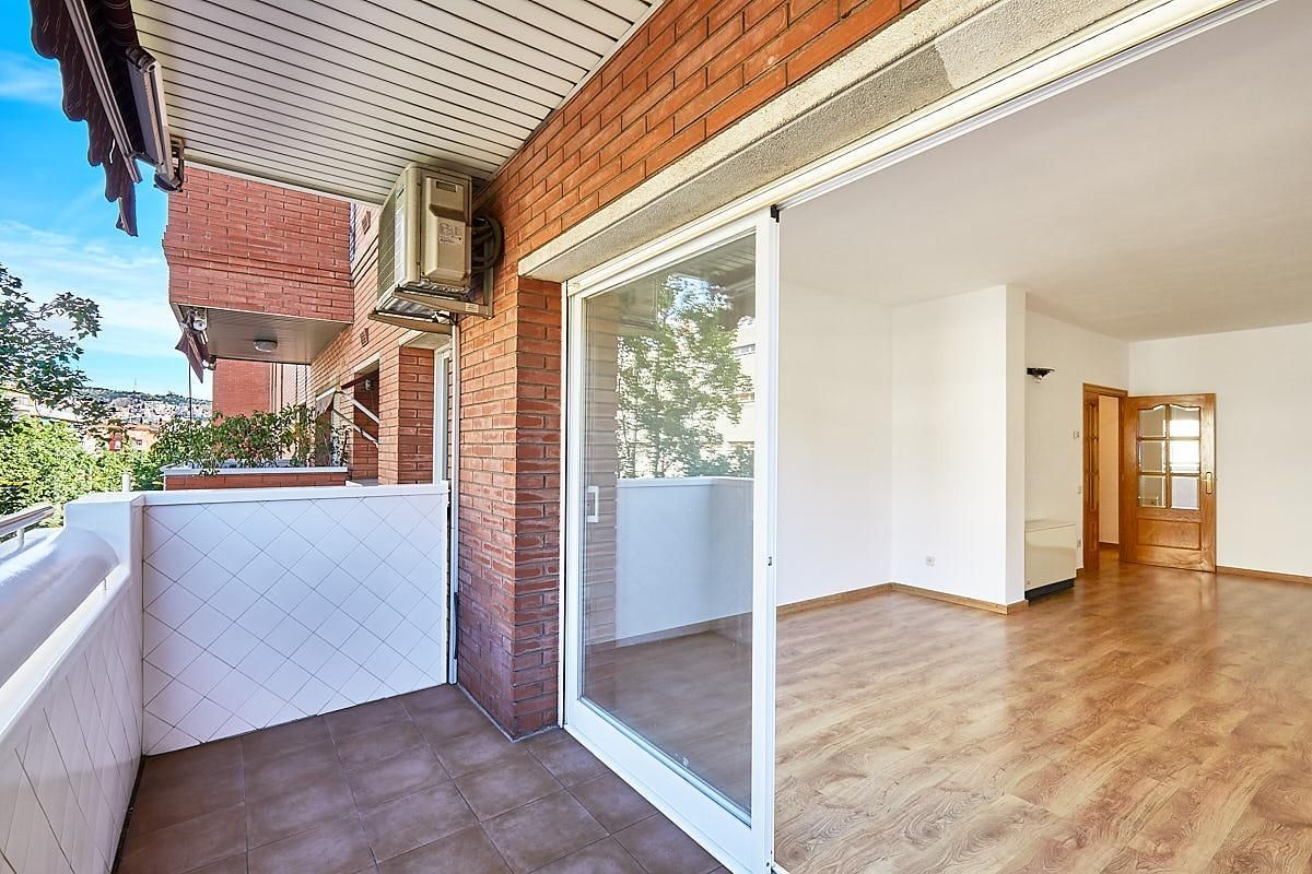 Flat to rent in Carrer ARNAU D'OMS, Vilapicina i la Torre Llobeta