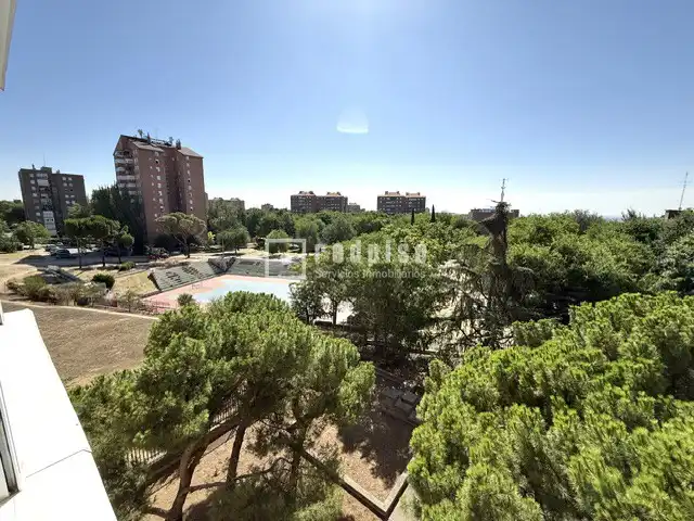 Jardín de Piso en venta en Madrid con Aire acondicionado, Calefacción y Jardín privado