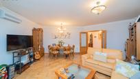 Living room of Flat for sale in Alcobendas  with Air Conditioner, Heating and Parquet flooring