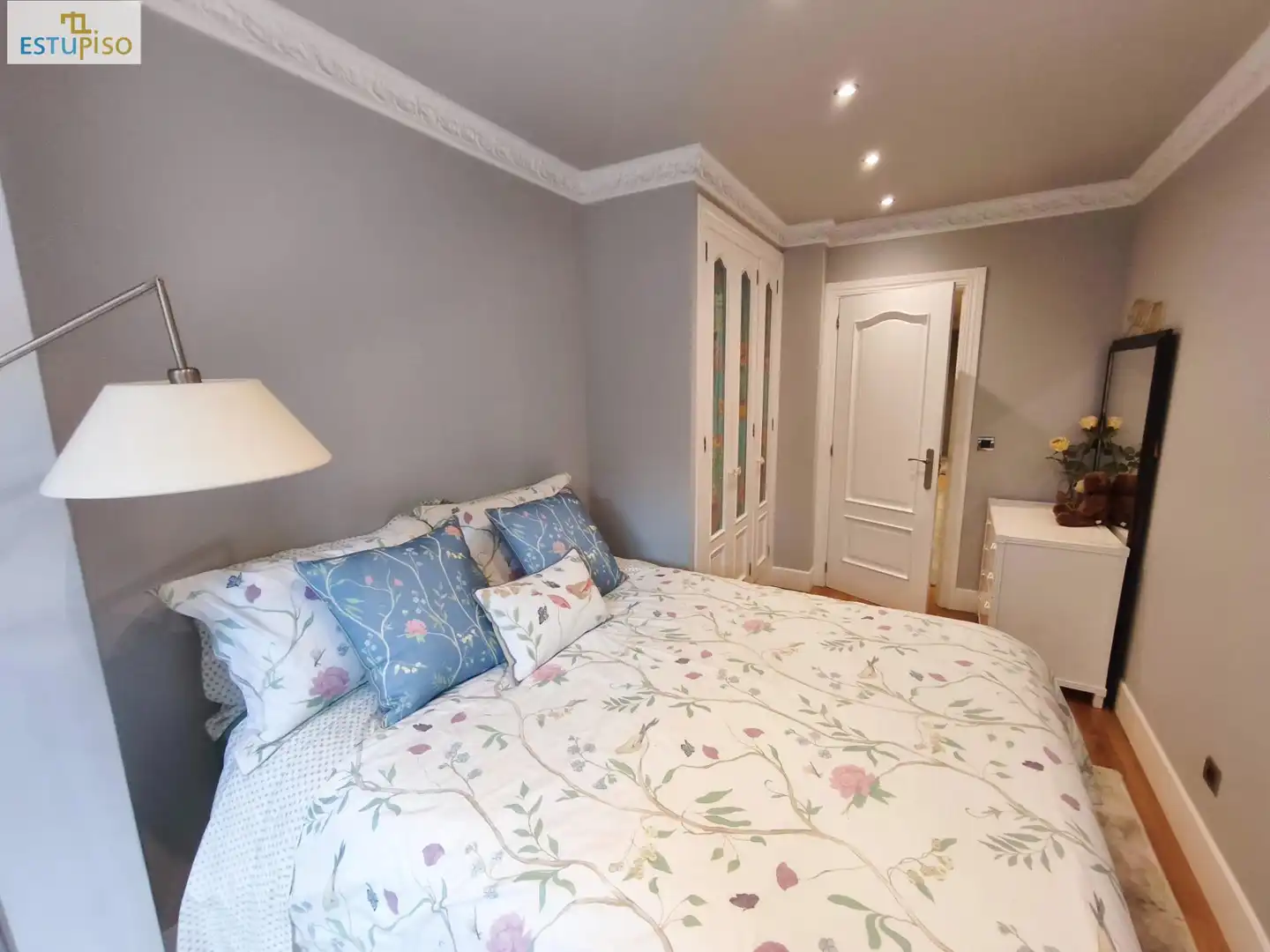 Habitación de Piso en venta en Vitoria - Gasteiz con Calefacción, Parquet y Terraza