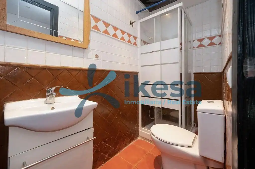 Bathroom of Flat for sale in Marbella