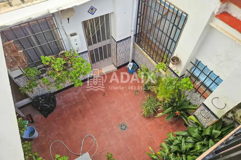 Jardí de Casa o xalet en venda en Úbeda amb Terrassa, Traster i Balcó