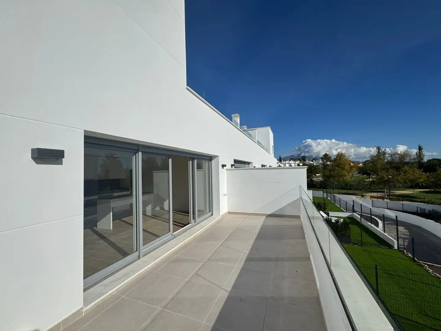 Terrasse von Wohnungen zur Miete in Estepona mit Klimaanlage, Terrasse und Abstellraum