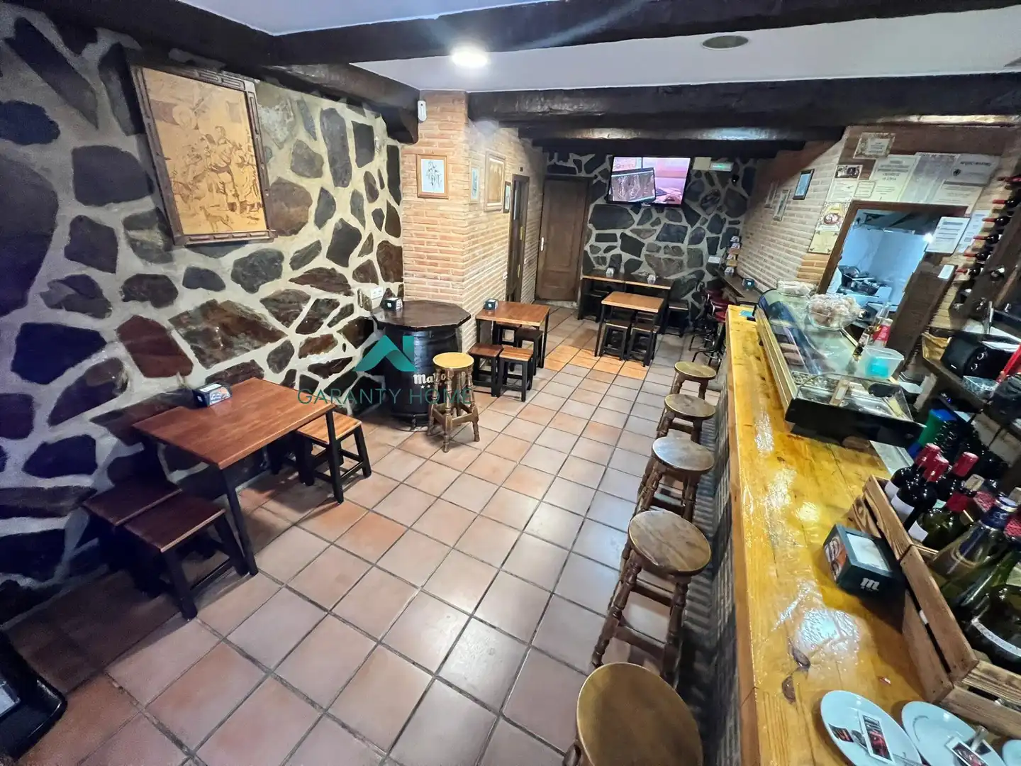 Commercial properties for sale in Burguillos de Toledo  with Air Conditioner