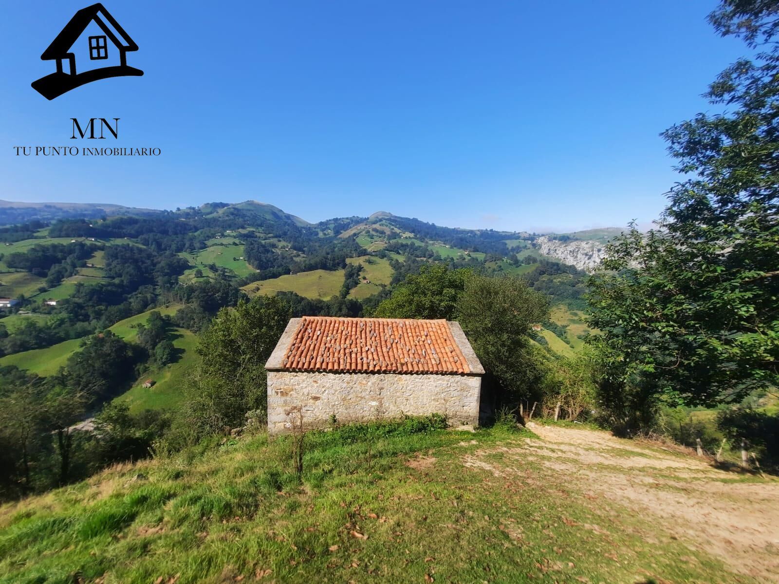 Country house zum verkauf in San Roque de Riomiera
