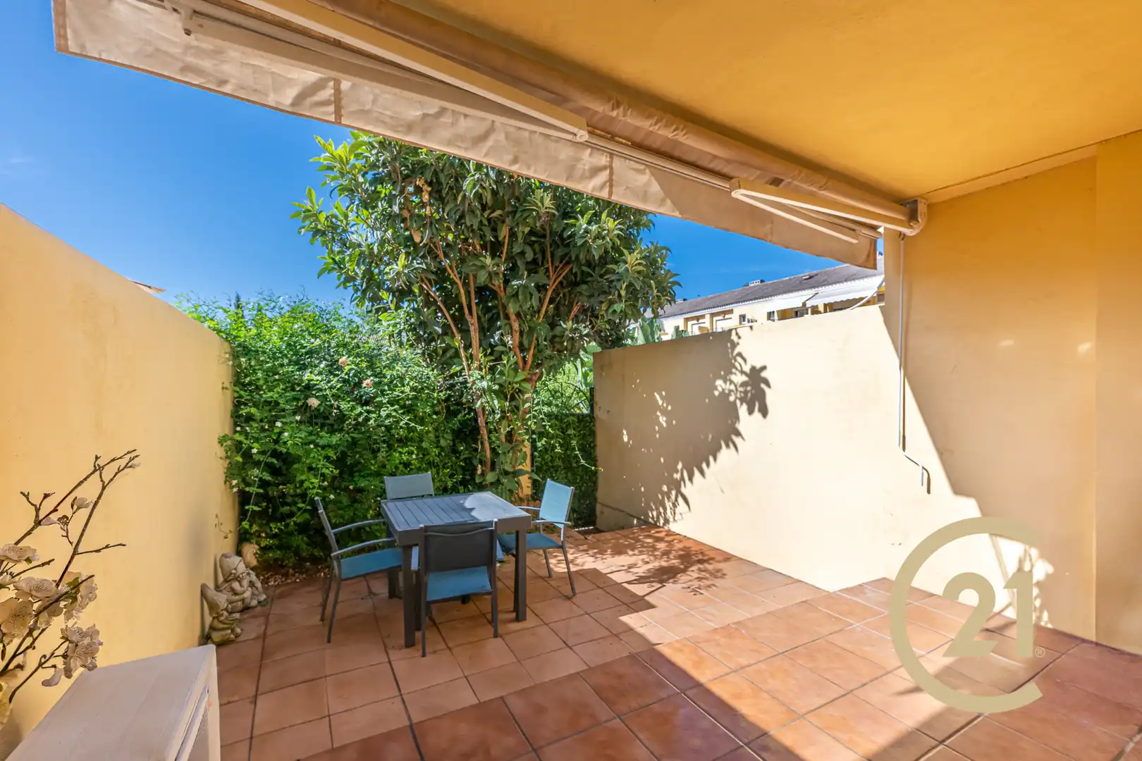 Terrassa de Casa adosada en venda en Estepona amb Aire condicionat, Jardí privat i Terrassa