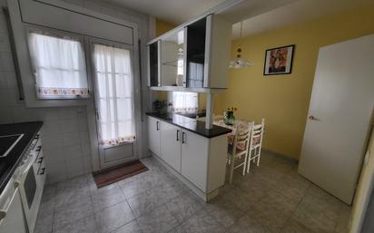 Kitchen of Single-family semi-detached for sale in Manlleu  with Terrace, Storage room and Furnished