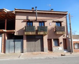 Vista exterior de Casa o xalet en venda en Pantoja amb Jardí privat