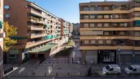 Vista exterior de Pis en venda en  Granada Capital amb Balcó