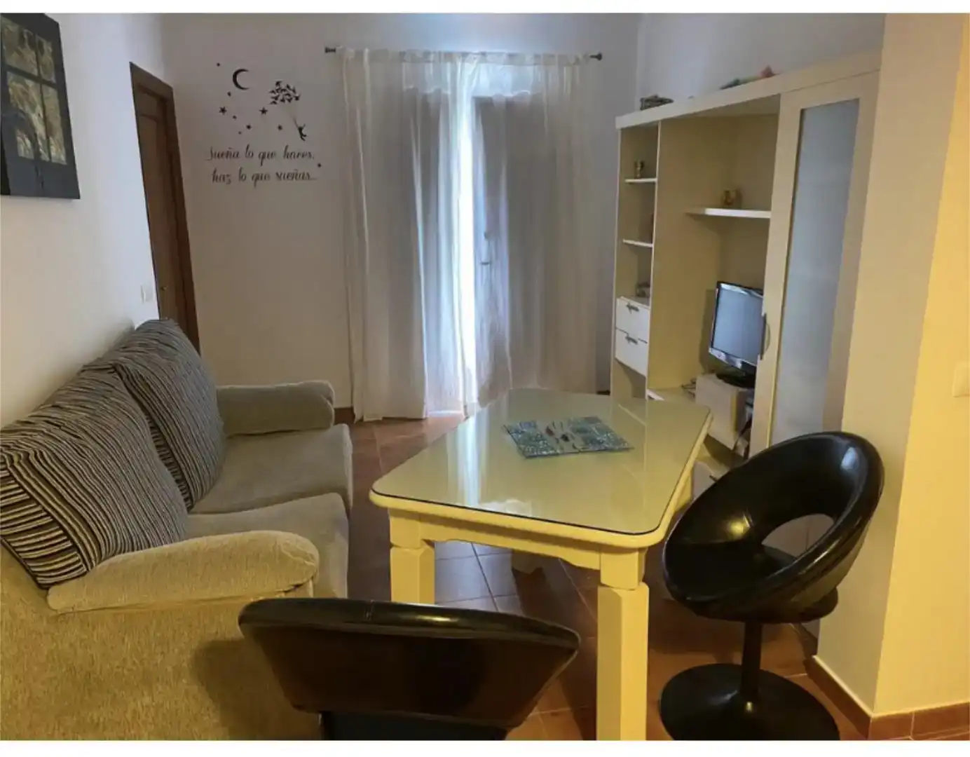 Sala d'estar de Pis en venda en Cazalla de la Sierra amb Aire condicionat i Moblat