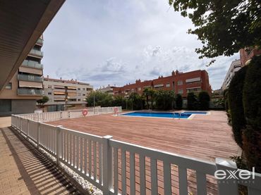 Local comercial en alquiler en Centre