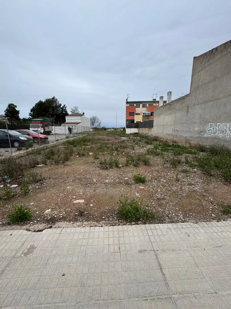 Wohnbaugrundstück zum Verkauf in Carrer del Lledoner 6, imagen 3