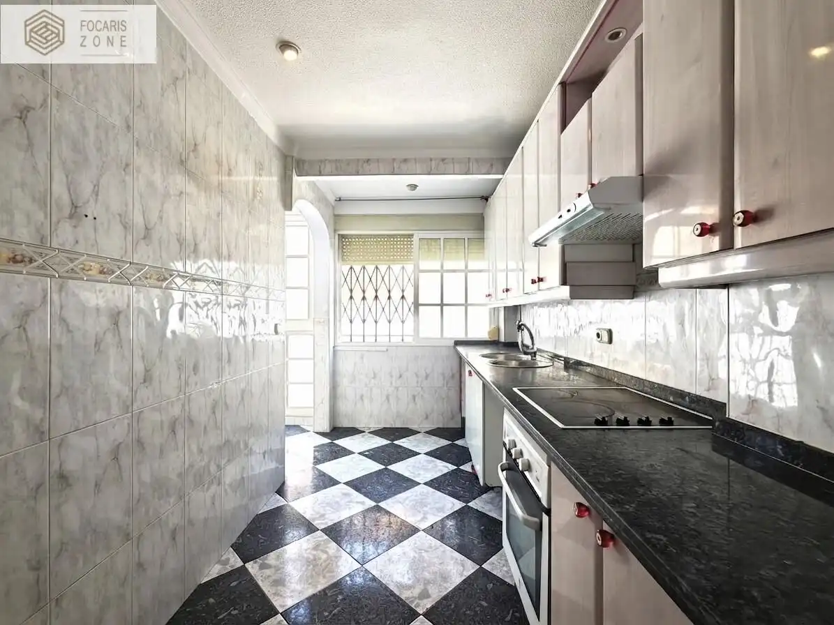 Cocina de Piso en venta en Málaga con Aire acondicionado
