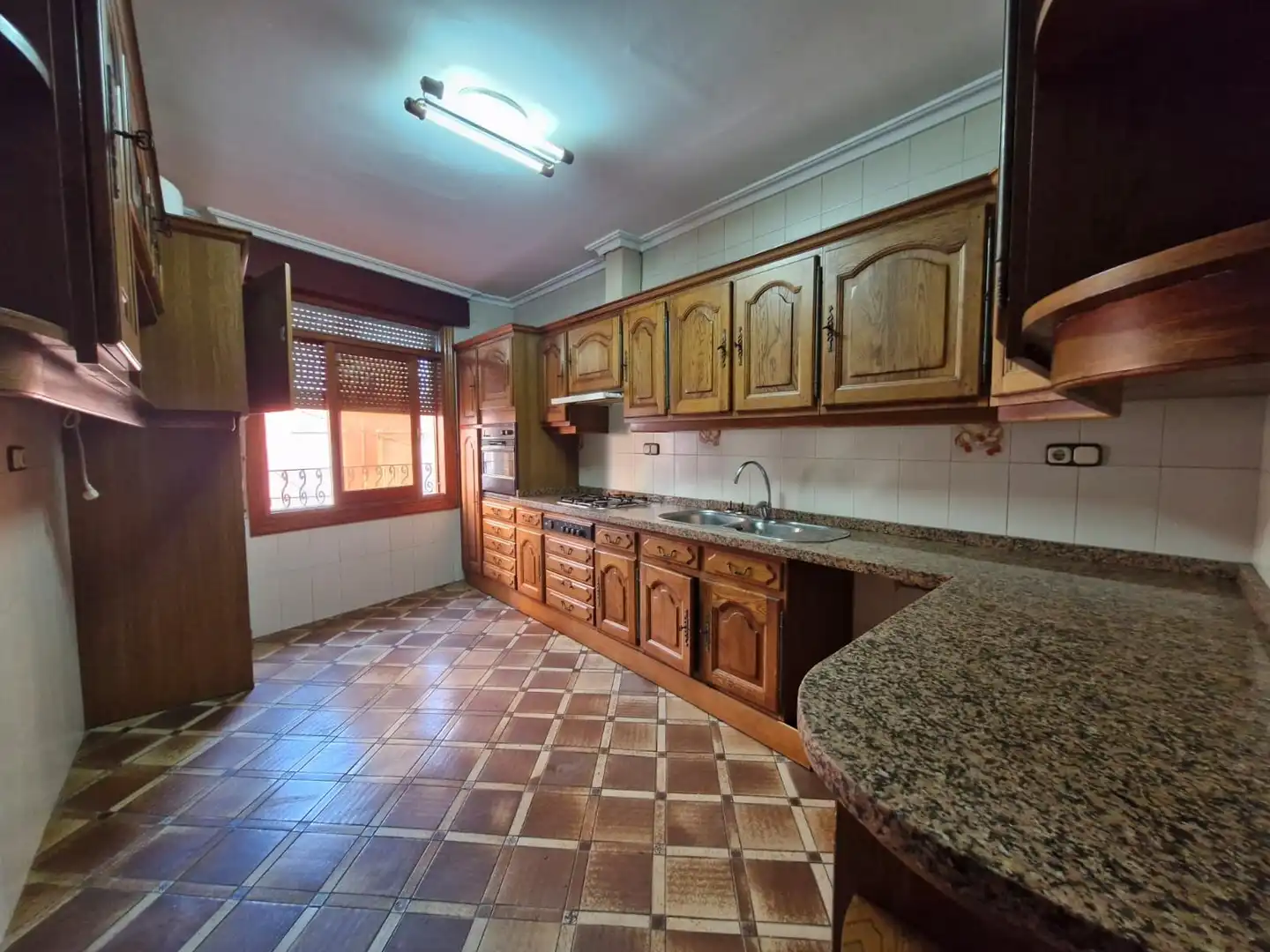 Cuina de Casa o xalet en venda en Motril amb Terrassa