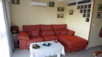 Sala d'estar de Apartament en venda en Benidorm amb Aire condicionat i Terrassa