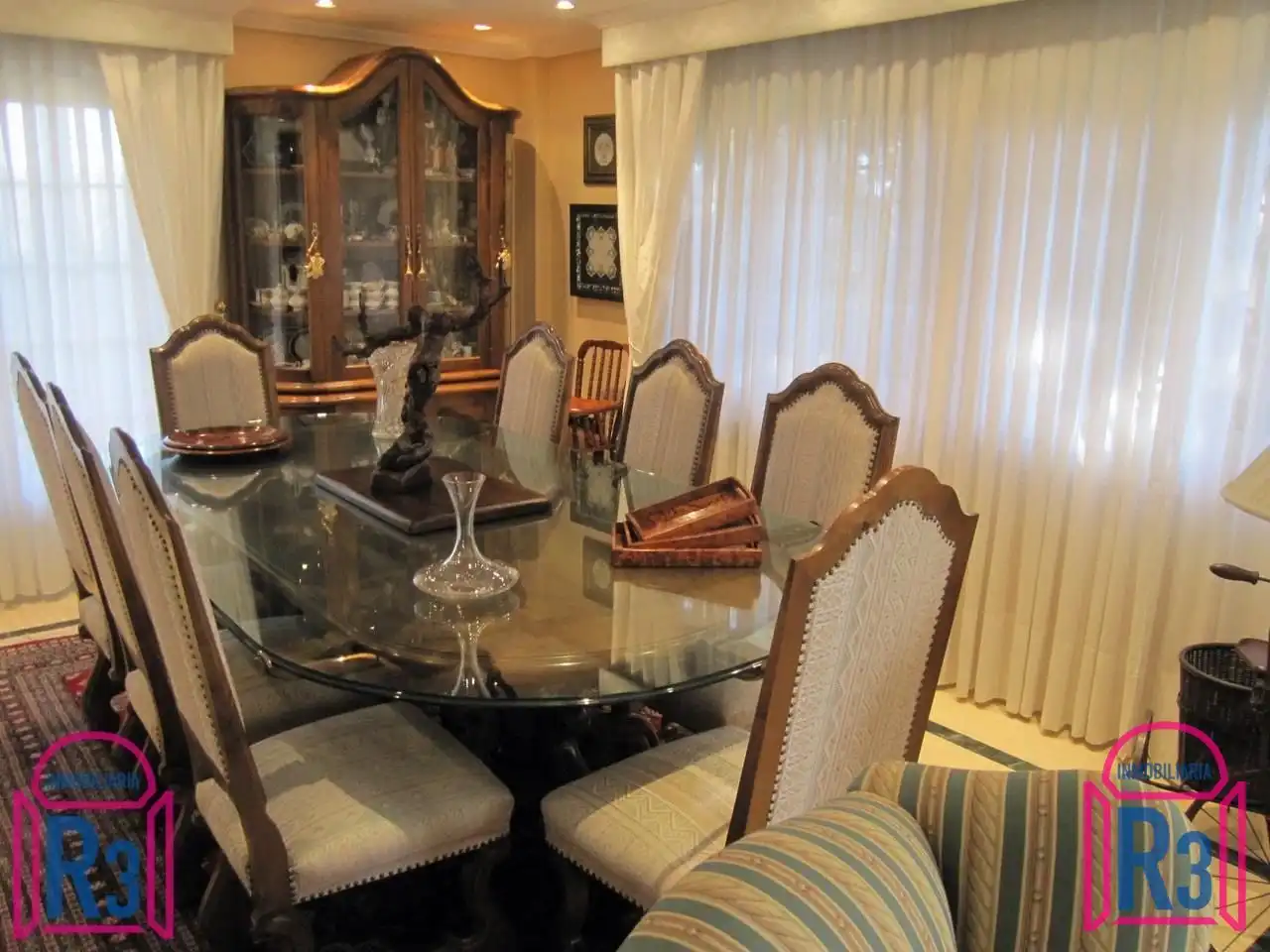 Comedor de Casa o chalet en venta en León Capital  con Calefacción
