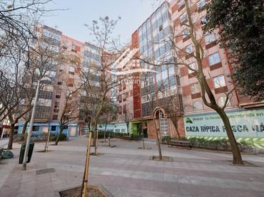 Piso con ascensor en venta en Calle de Diego De León