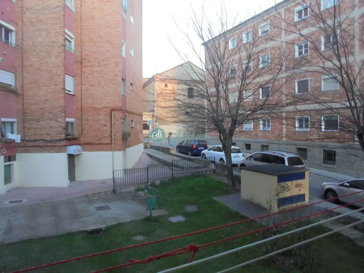 Exterior view of Flat for sale in Segovia  with Heating, Parquet flooring and Storage room