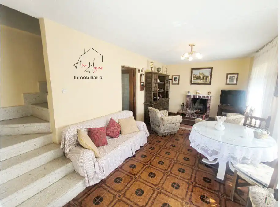 Sala de estar de Casa o chalet en venta en Calvarrasa de Abajo con Calefacción, Terraza y Trastero
