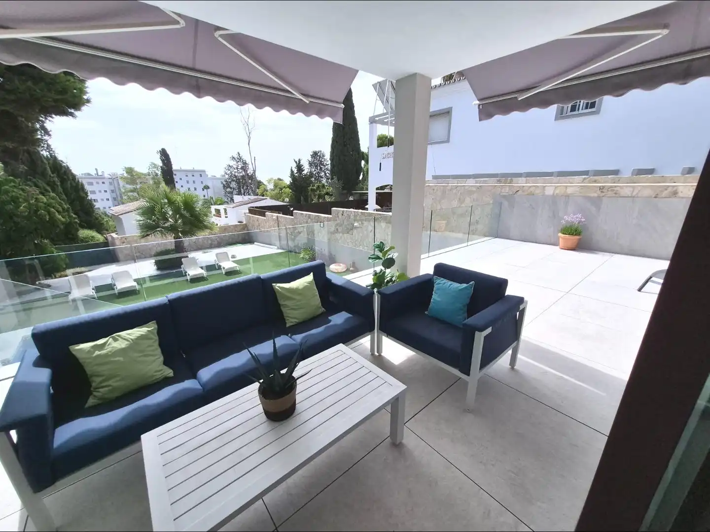 Terrasse von Haus oder Chalet zum Verkauf in El Pinar- Palacio de Congresos