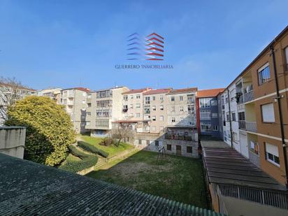 Vista exterior de Apartament en venda en Ourense Capital  amb Balcó