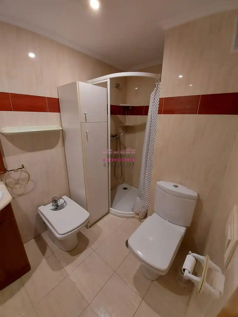 Flat for rent in Rúa de Urzáiz, Centro - Areal