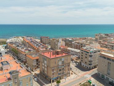 Apartamento con piscina en venta en La Mata