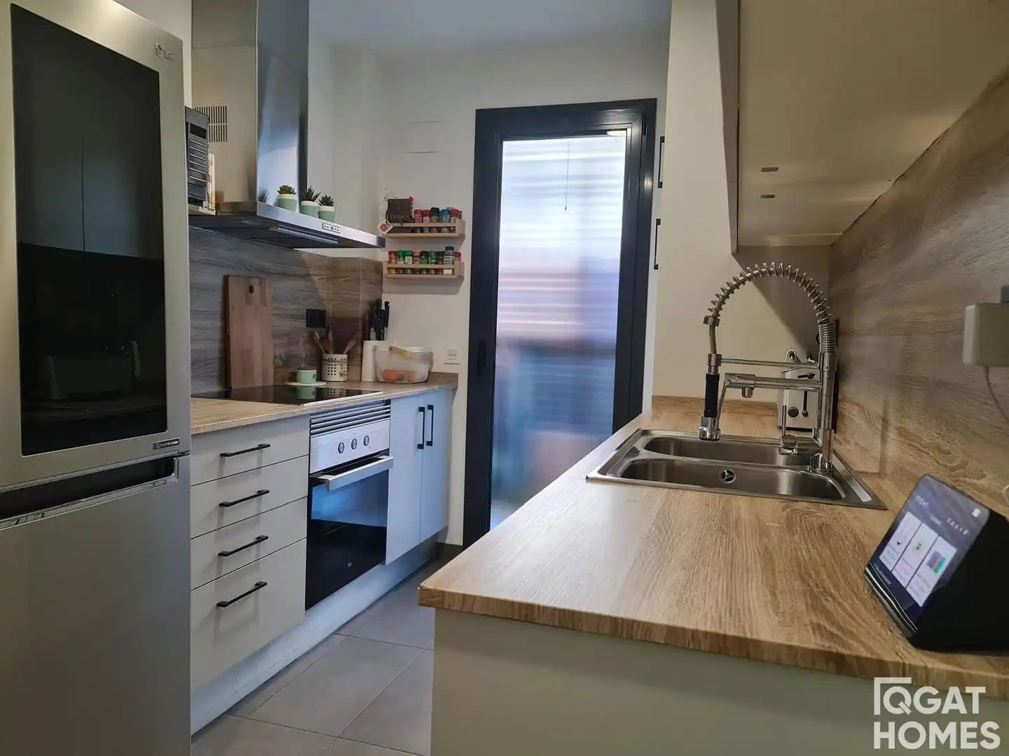 Cuina de Pis de lloguer en Sant Cugat del Vallès amb Aire condicionat, Jardí privat i Terrassa