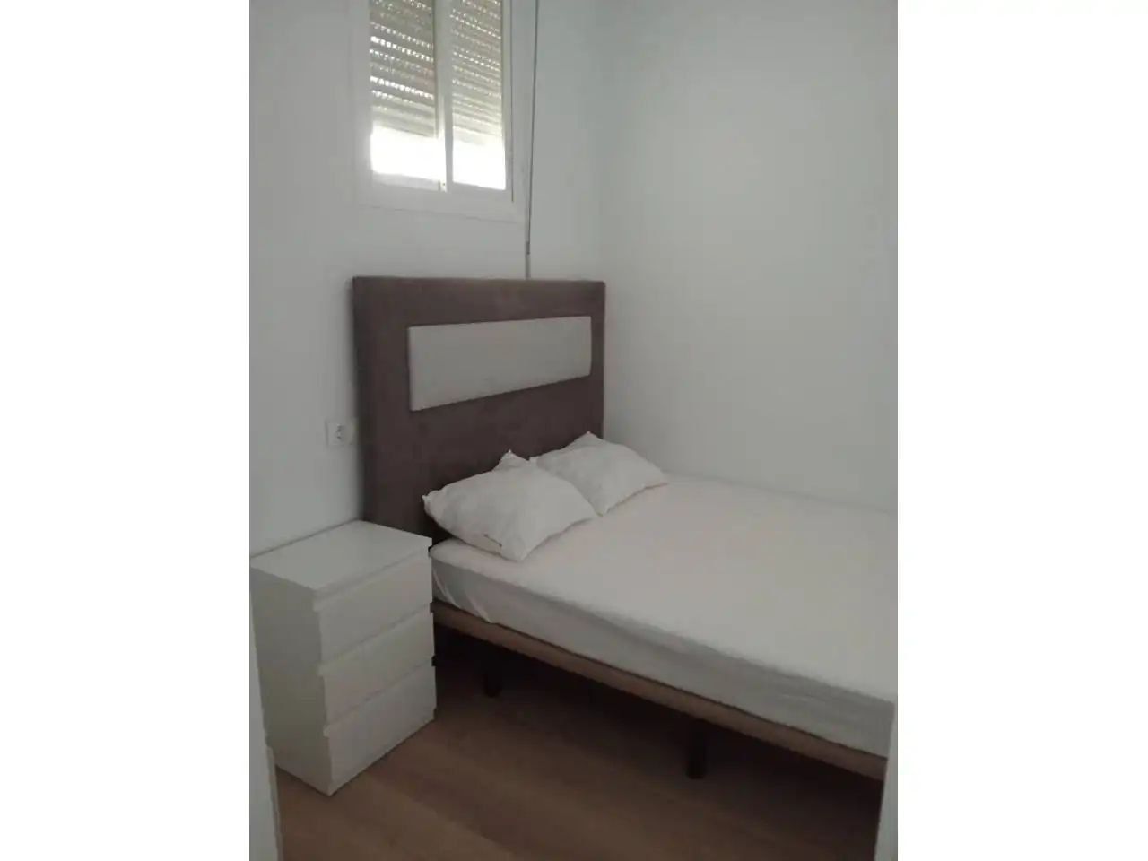Schlafzimmer von Wohnung zur Miete in Madrid mit Heizung, Möbliert und Alarm