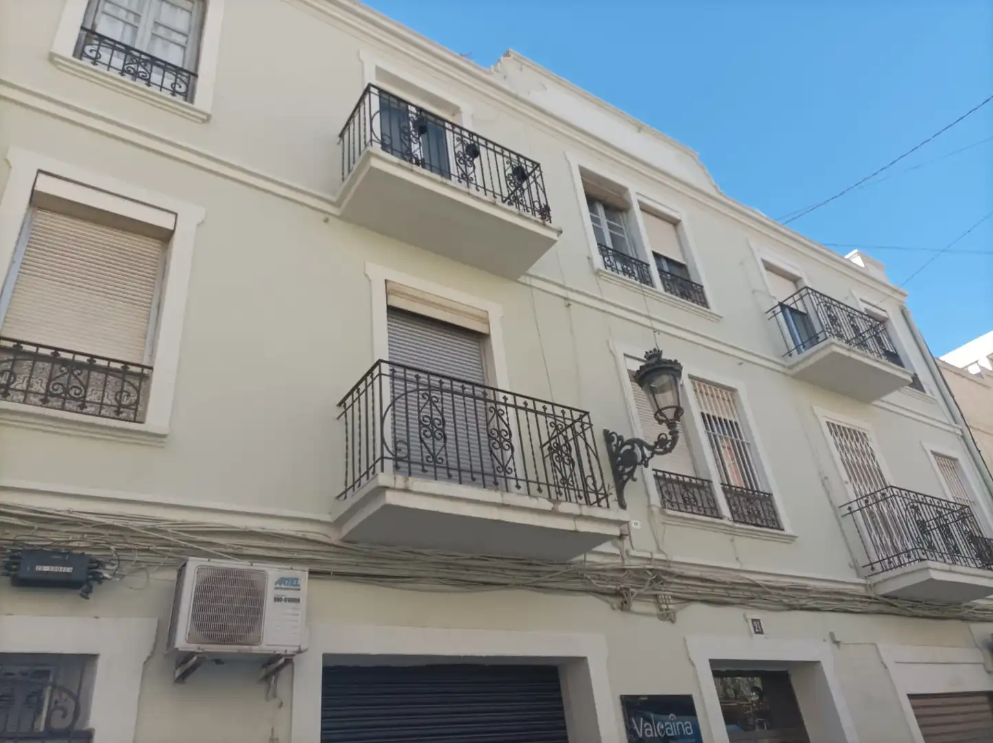 Vista exterior de Piso en venta en Valencia con Terraza y Balcón