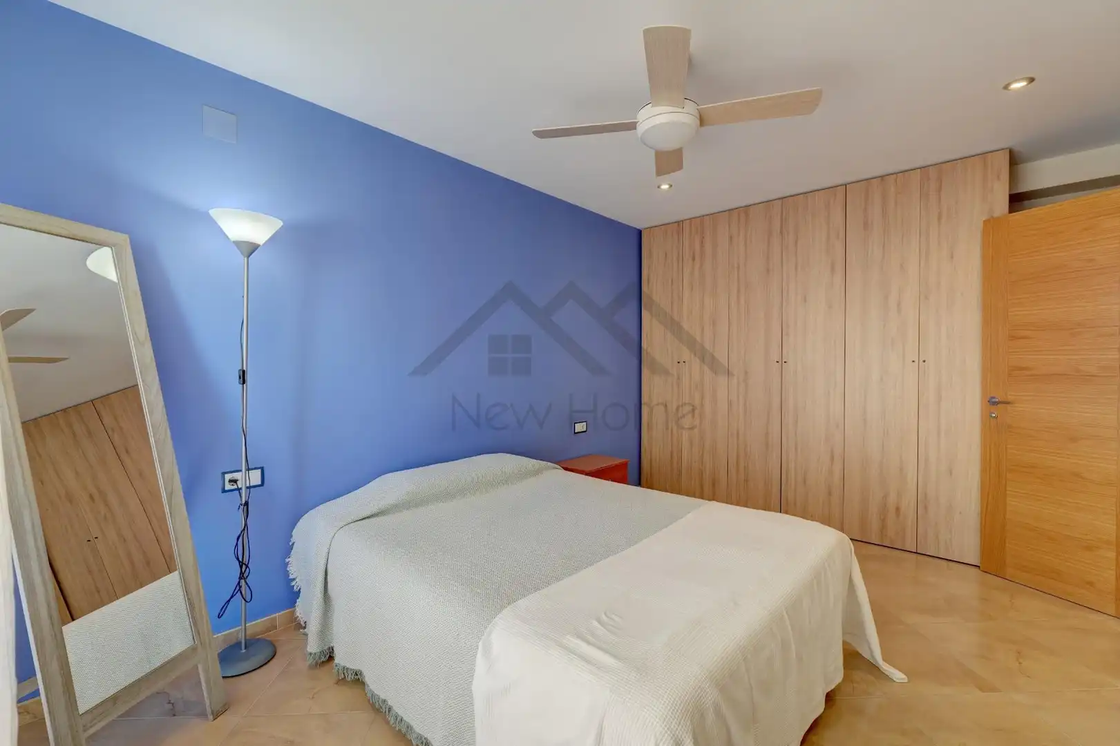 Bedroom of Flat for sale in La Pobla de Vallbona  with Air Conditioner, Heating and Balcony