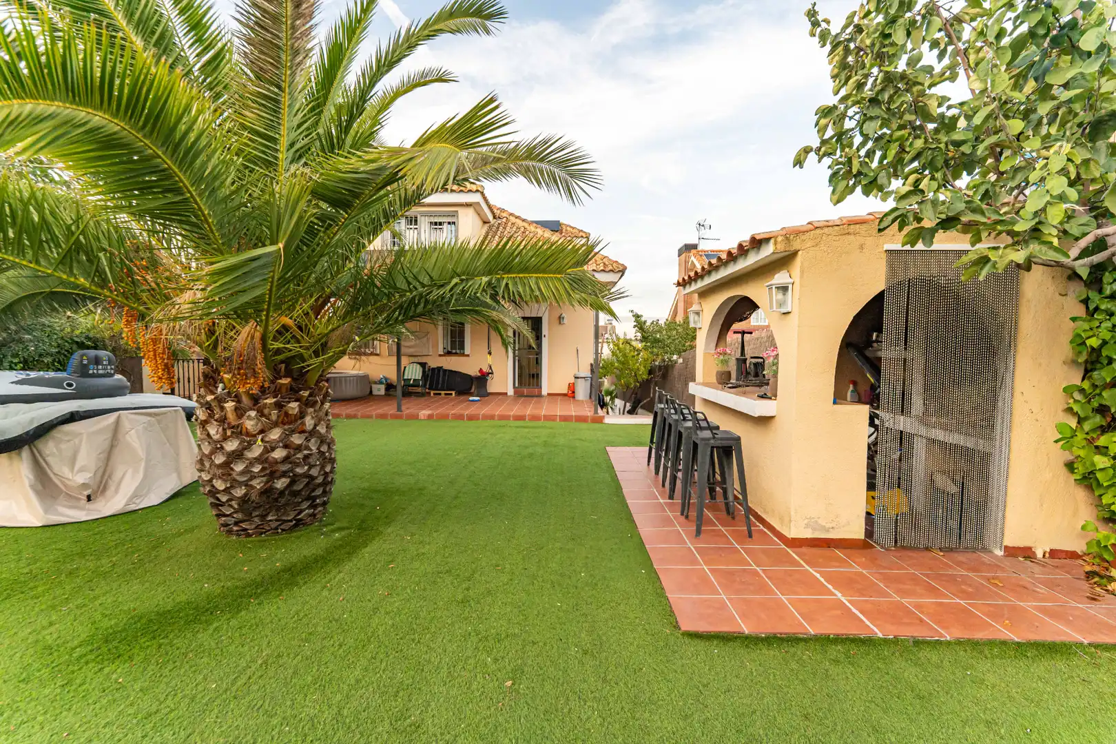 Terrace of Houses for sale in Sevilla la Nueva  with Air Conditioner, Heating and Private garden