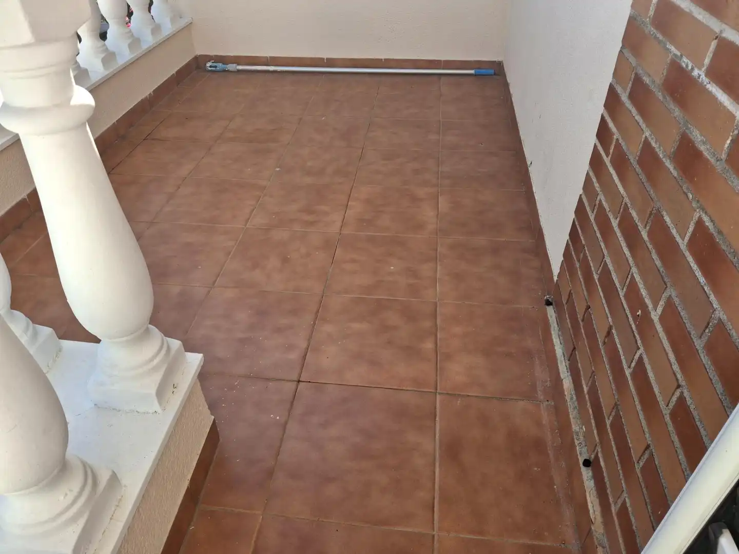 Terrasse von Einfamilien-Reihenhaus zum Verkauf in Oropesa del Mar / Orpesa mit Klimaanlage und Balkon