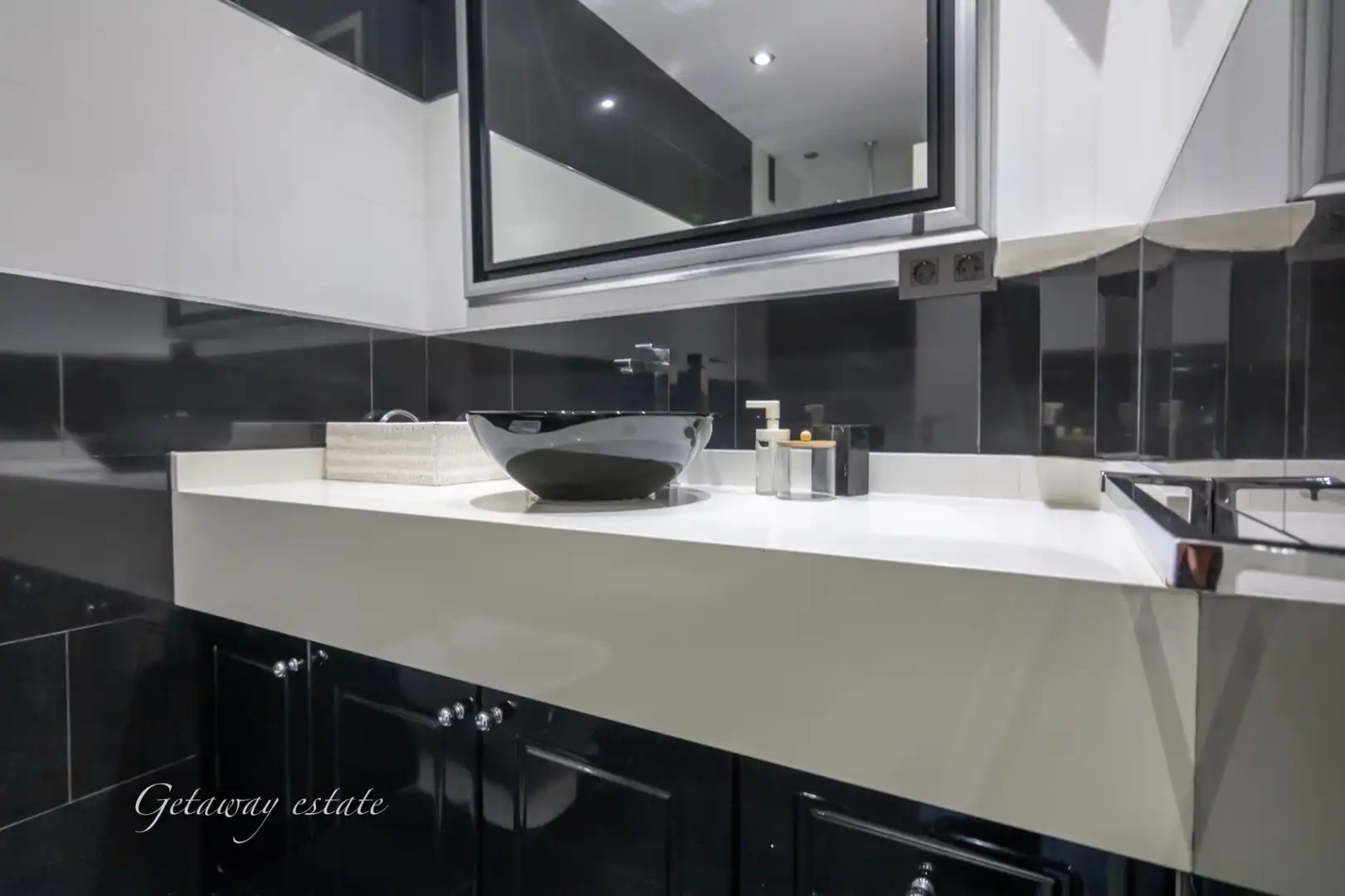 Bathroom of Flat for rent in Las Palmas de Gran Canaria  with Air Conditioner, Heating and Storage room
