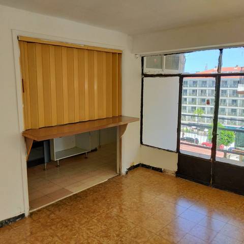 Piso en Venta en C/ Alfons V El Magnanim  en Mar i Camp - Platja dels Capellans