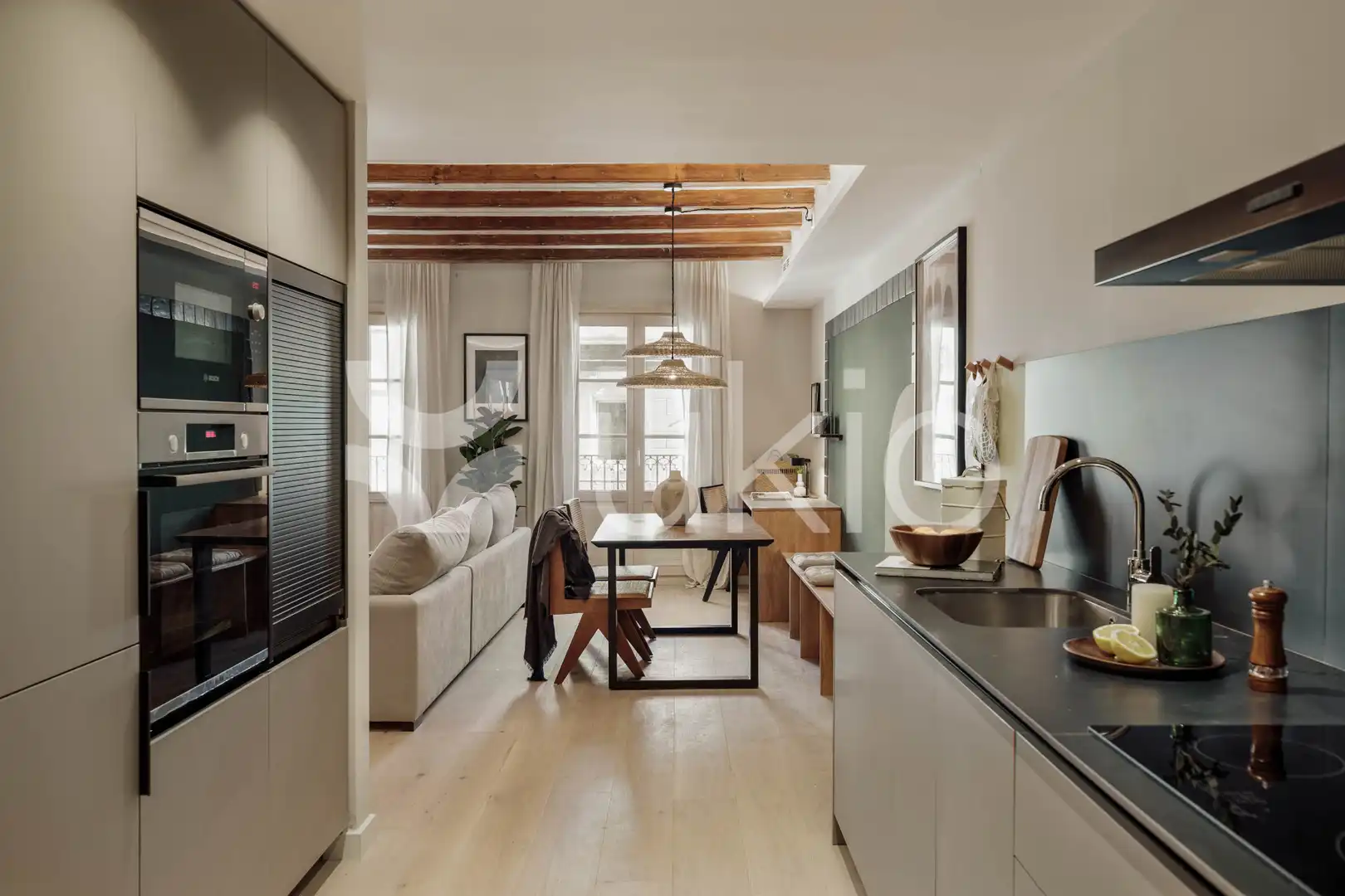 Apartamento con balcón en alquiler en Carrer del Portal Nou, imagen 13