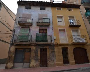 Exterior view of Building for sale in Caspe