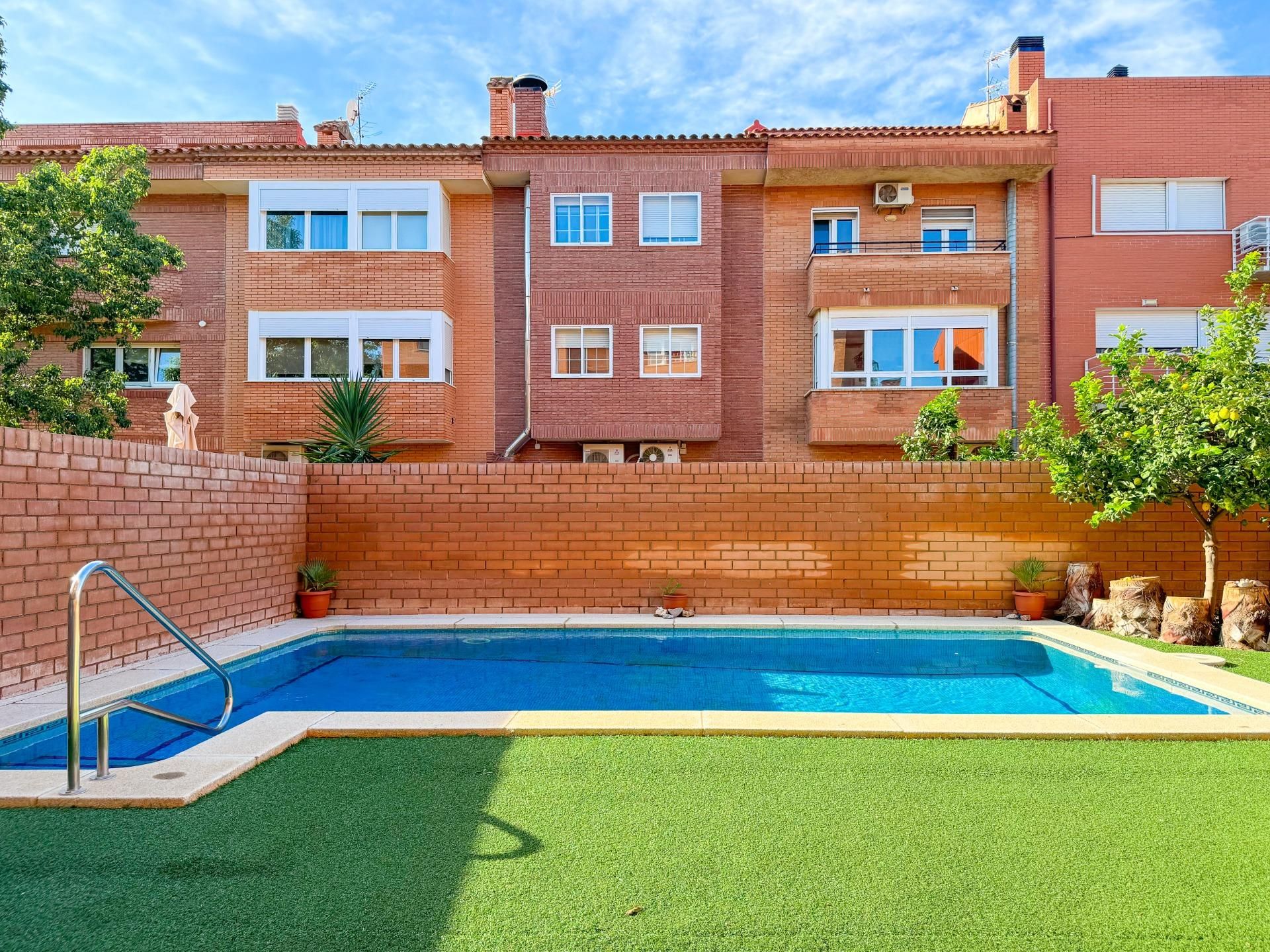 Piscina de Casa o xalet en venda en Cambrils amb Calefacció, Terrassa i Traster