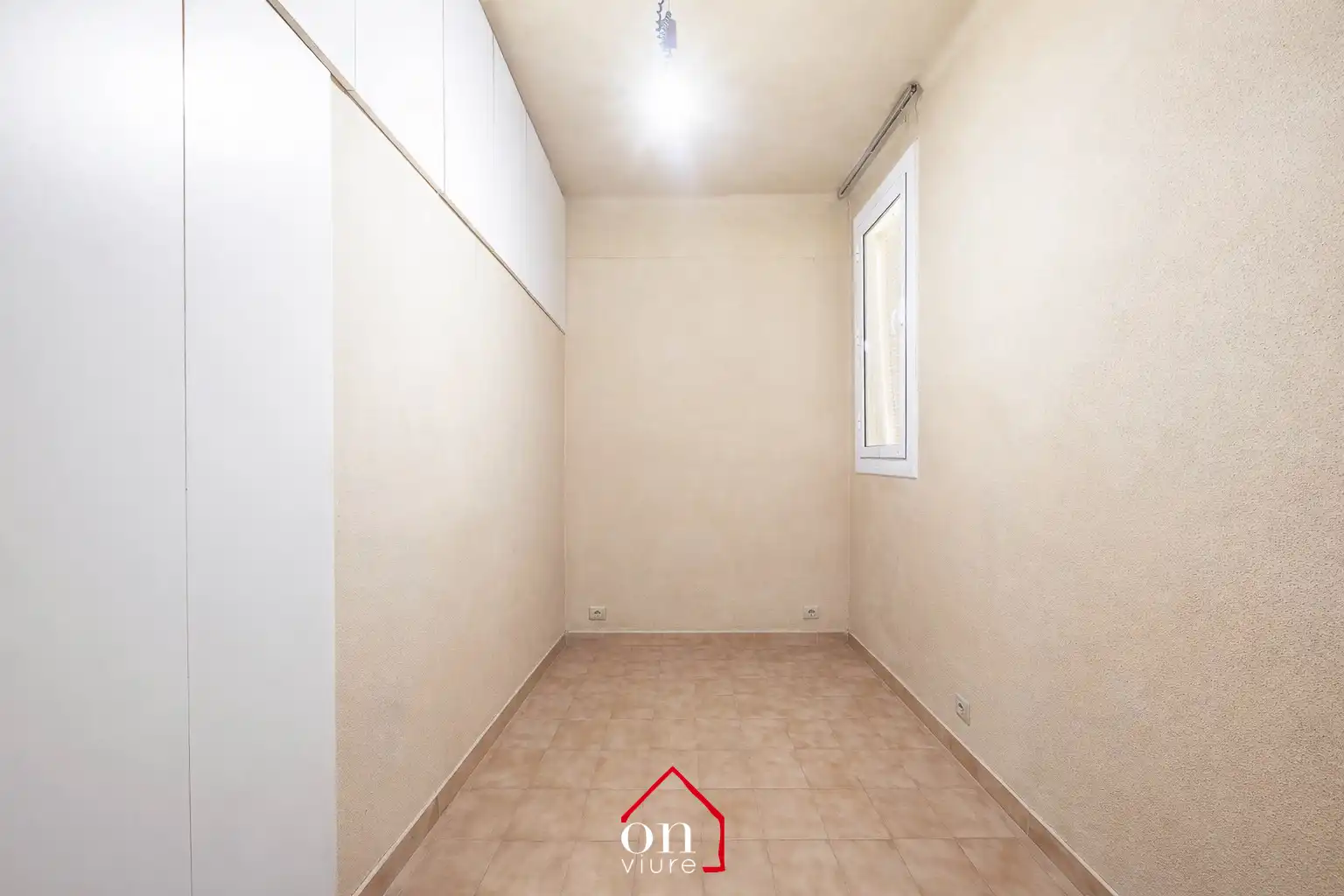 Habitación de Piso en venta en Terrassa con Calefacción, Horno y Internet