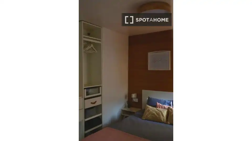 Bedroom of Flat for rent in Valencia  with Air Conditioner, Heating and Furnished