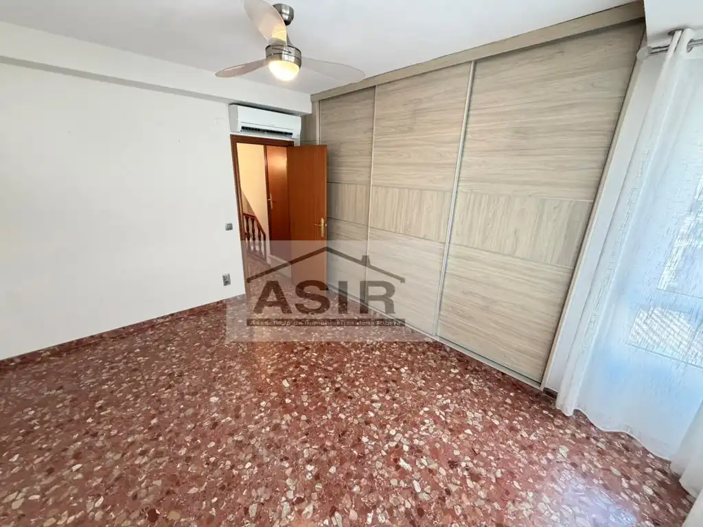 Casa o chalet en venta en Alzira con Aire acondicionado