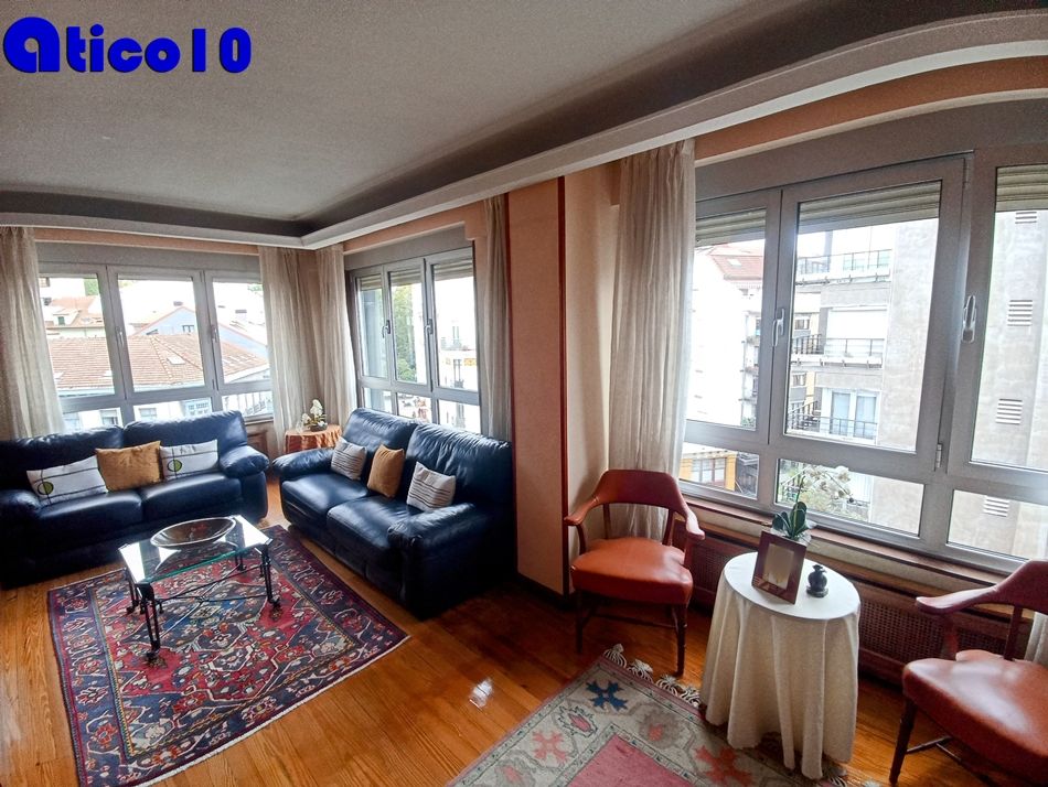 Pis en venda a Calle Posada Herrera, Salesas - Foncalada - Campoamor, Centro - Casco Histórico