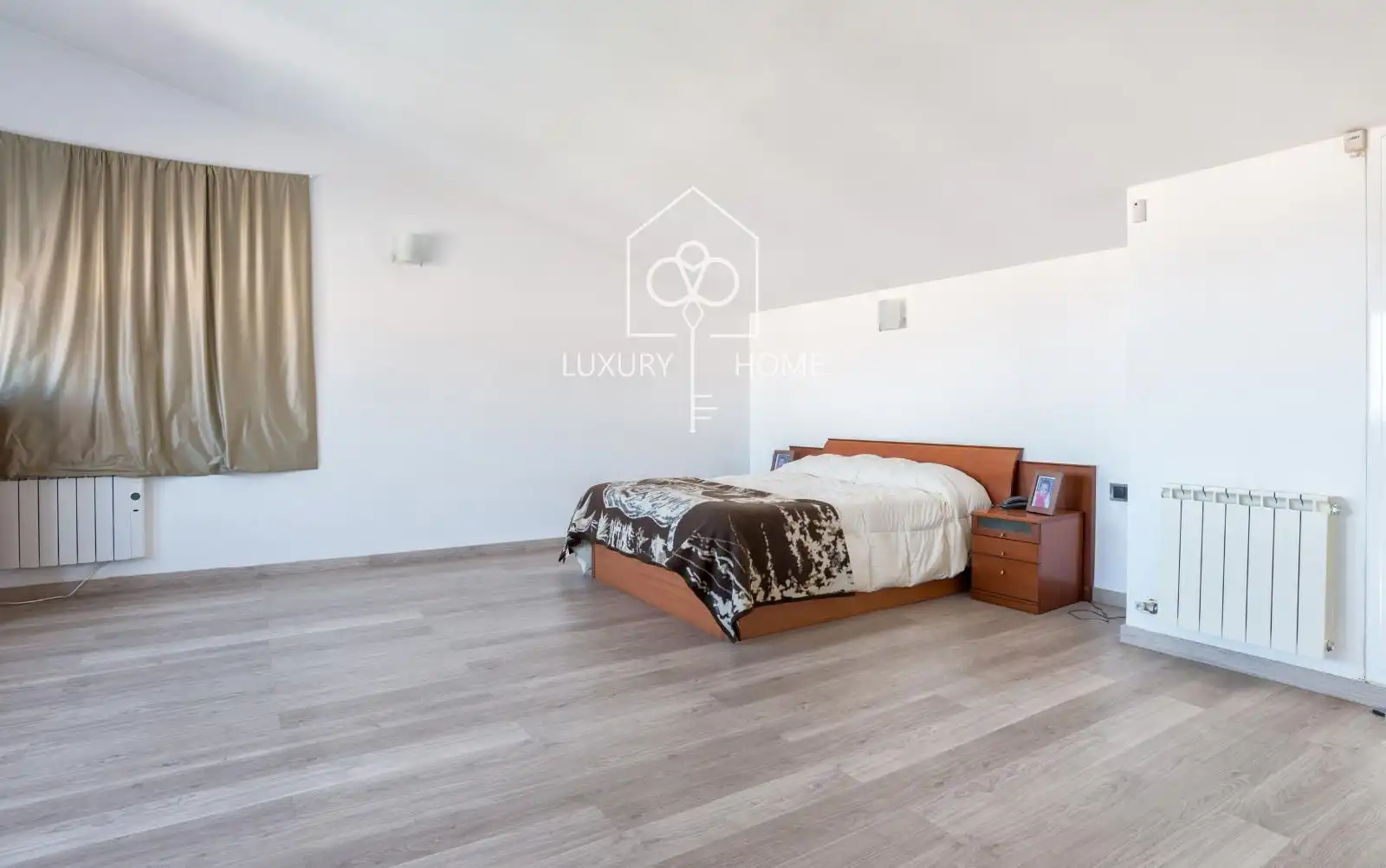 Dormitori de Casa o xalet en venda en Viladecans amb Aire condicionat, Calefacció i Parquet