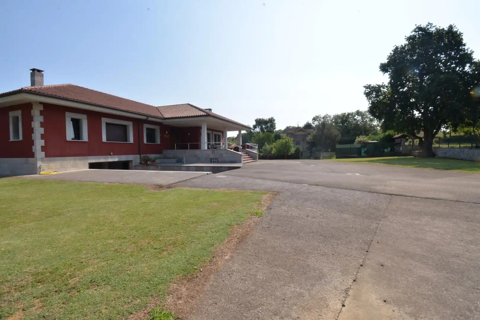 Vista exterior de Casa o chalet en venta en Oviedo  con Calefacción, Jardín privado y Terraza