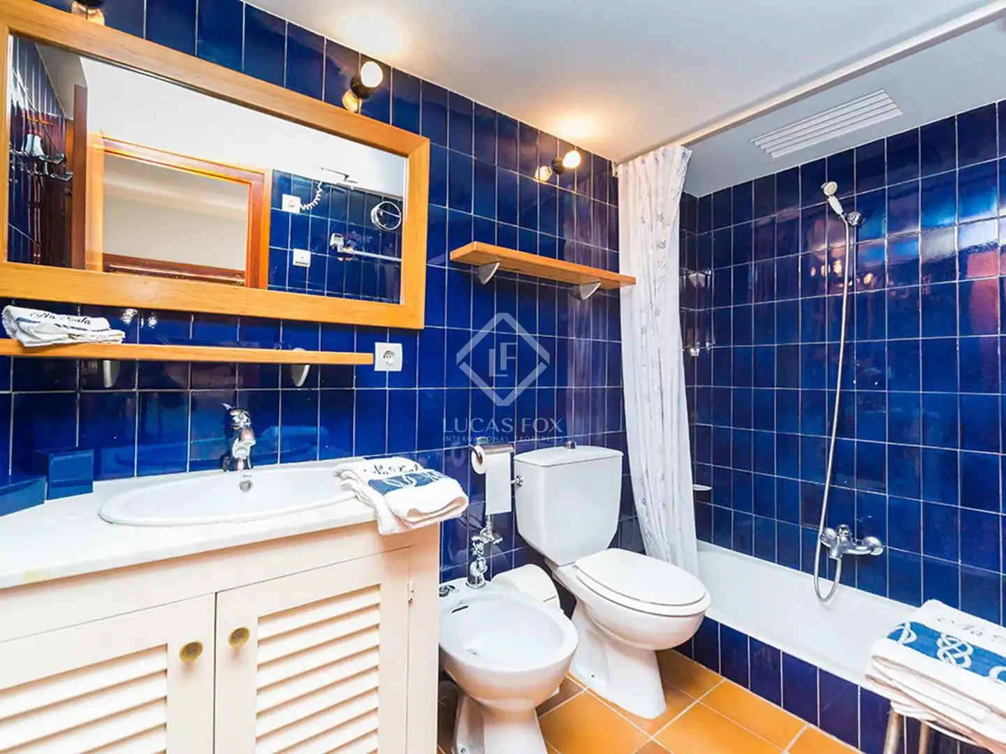 Bathroom of Houses for sale in Maó - Mahón  with Private garden, Terrace and Swimming Pool