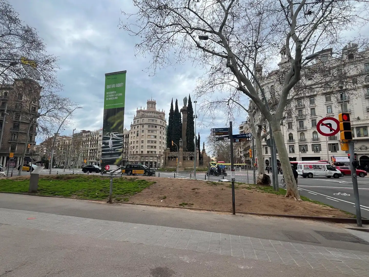 Vista exterior de Piso en venta en Barcelona