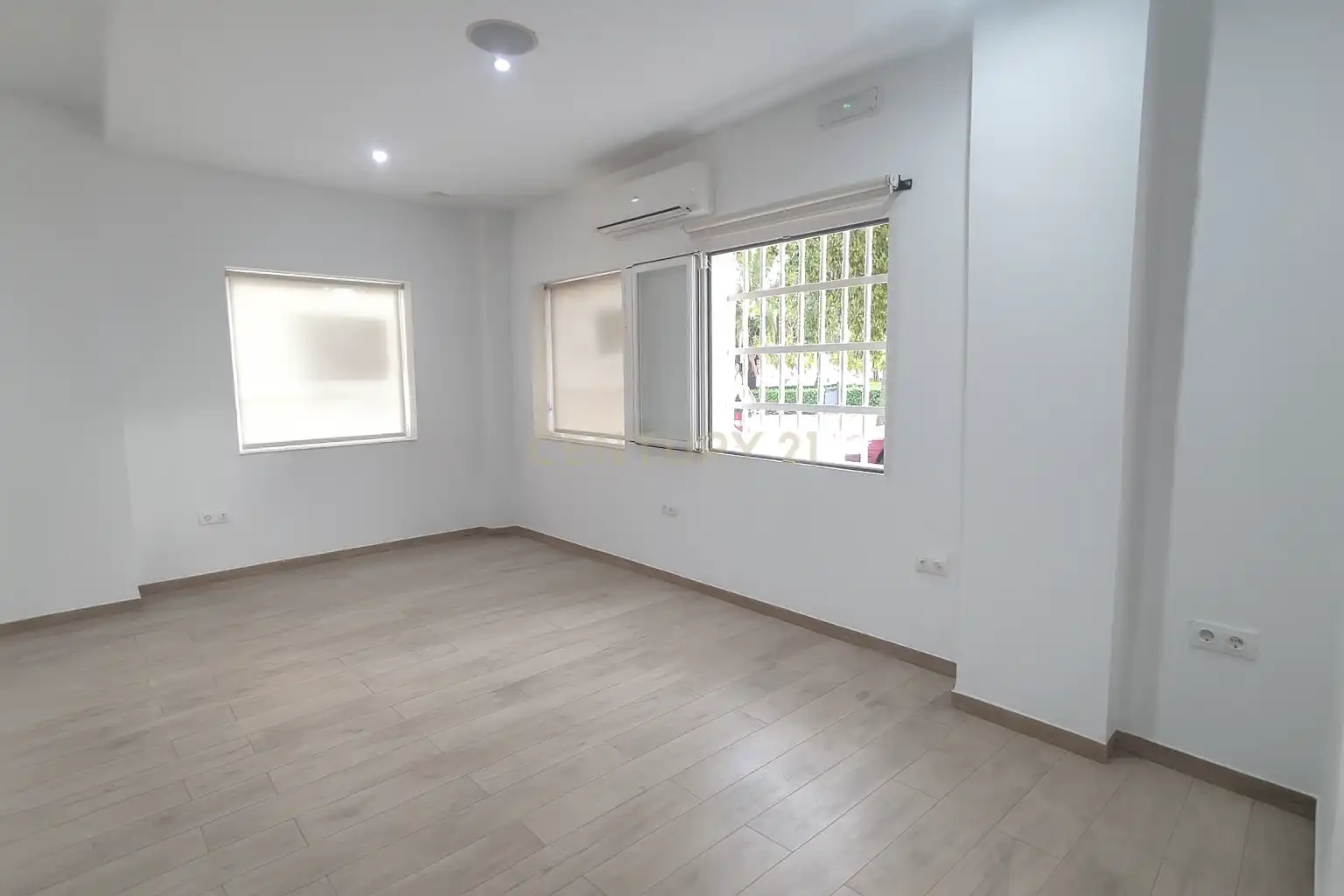 Local en venta en Cáceres con Aire acondicionado