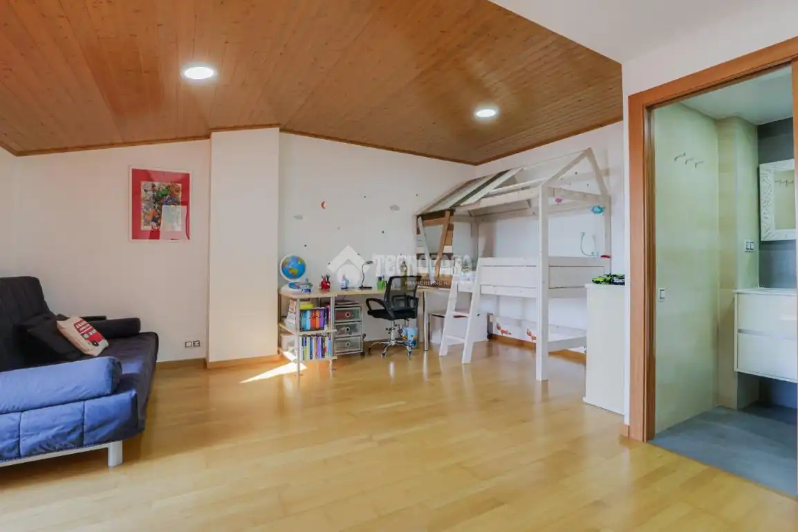 Flat for sale in Ripollet  with Air Conditioner, Terrace and Balcony
