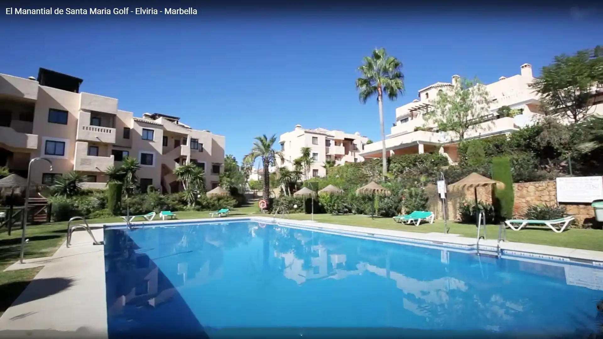 Vista exterior de Apartament en venda en Marbella amb Jardí privat i Piscina comunitària